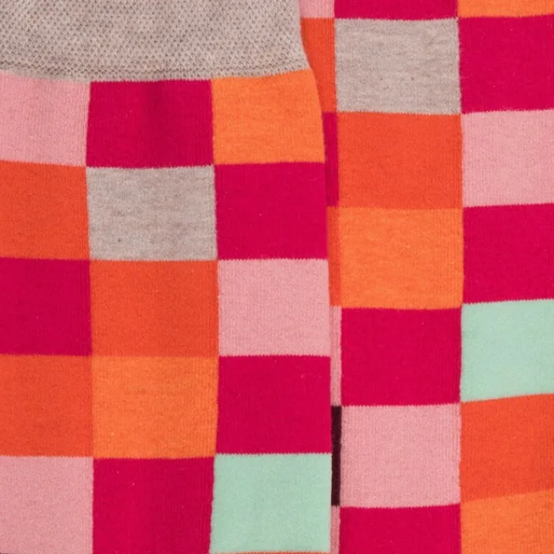 chaussette_femme__carreau_1-4.webp Femme Doré Doré Chaussettes^Chaussette femme à carreaux en coton - Rouge Cerise & Rose Praline