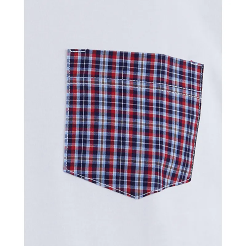 tshirt_homme_en_coton_ave_1-1.webp Doré Doré T-shirts^T-shirt homme en coton avec poche à motifs - Bleu marine & Rouge Ponceau
