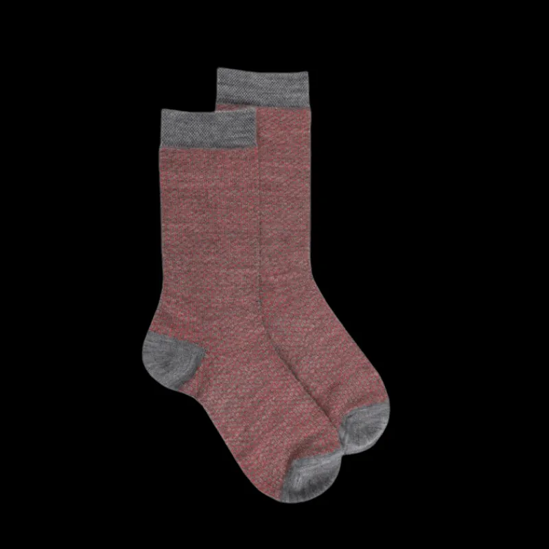 chaussettes_fantaisie_mot_0-1.webp Enfant Doré Doré Chaussettes^Chaussettes fantaisie motifs triangles - Gris