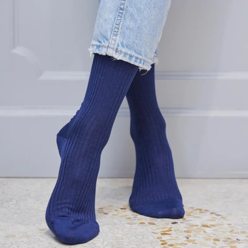 chaussettes_femme__ctes_e_1-18.webp Femme Doré Doré Chaussettes^Chaussettes femme à côtes en fil d'Écosse - Bleu Matelot