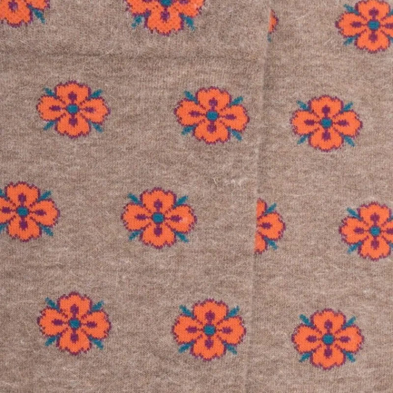 chaussettes_femme_en_ango_1-3.webp Femme Doré Doré Chaussettes^Chaussettes femme en angora à motifs fleurs - Beige capuccino
