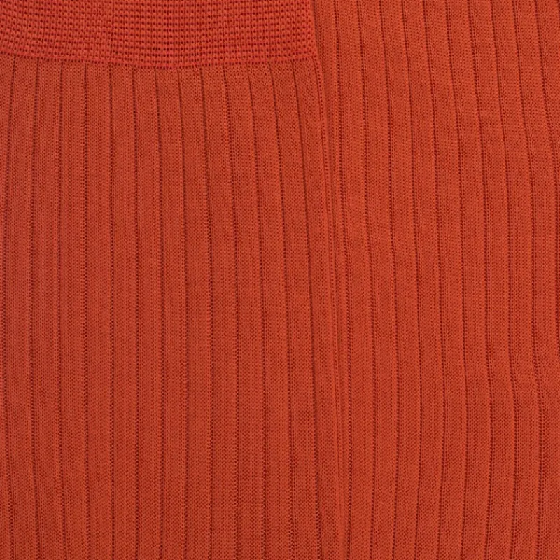 chaussettes_homme_luxe_en_1-14.webp Homme Doré Doré Chaussettes^Chaussettes homme luxe en pur fil d'écosse extra fin - Cognac