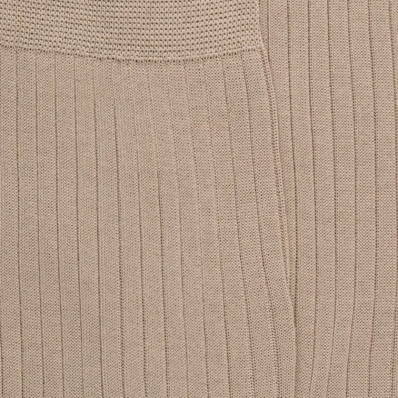 chaussettes_homme_luxe_en_1-21.webp Homme Doré Doré Chaussettes^Chaussettes homme luxe en pur fil d'écosse extra fin - Beige